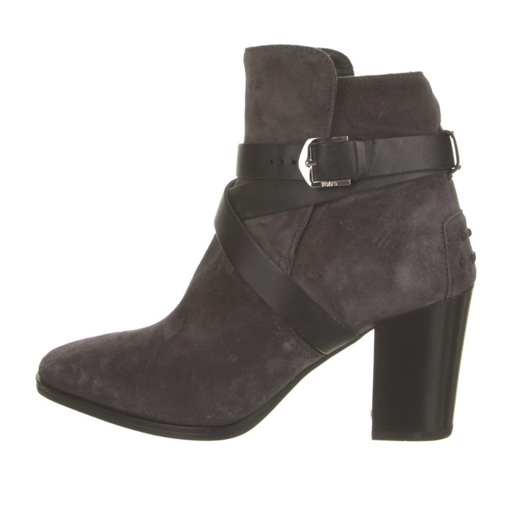 Tod’s Women's Gray Suede Ankle Boots size 37.5